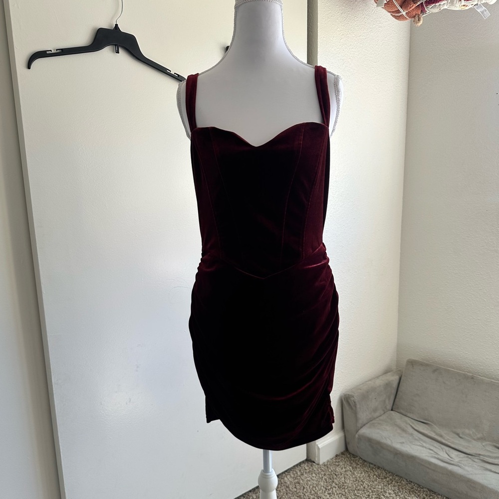 Cider Deep Wine Velvet Sweetheart Mini Dress